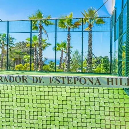 Apartment Prime Location At Popular Mirador Hills! Estepona