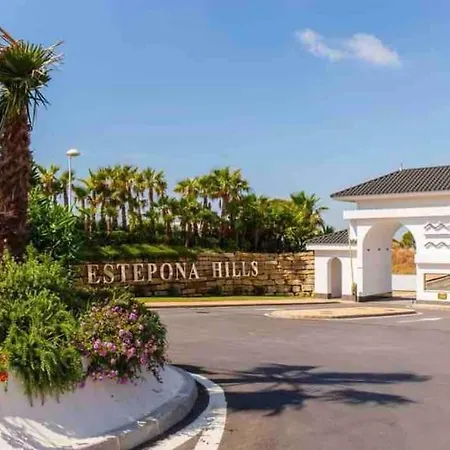 Prime Location At Popular Mirador Hills! * Estepona